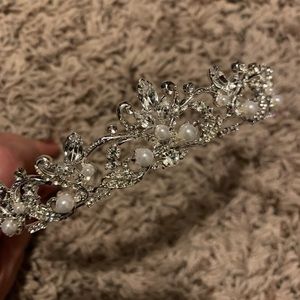 David’s Bridal Tiara Headpiece